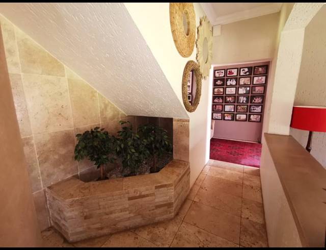 5 BEDROOM HOUSE FOR SALE IN MEYERTON EXT 6